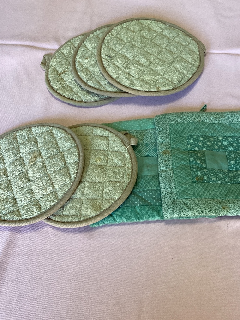 7 Pc. Quilted Green Square &Tan Round Potholders